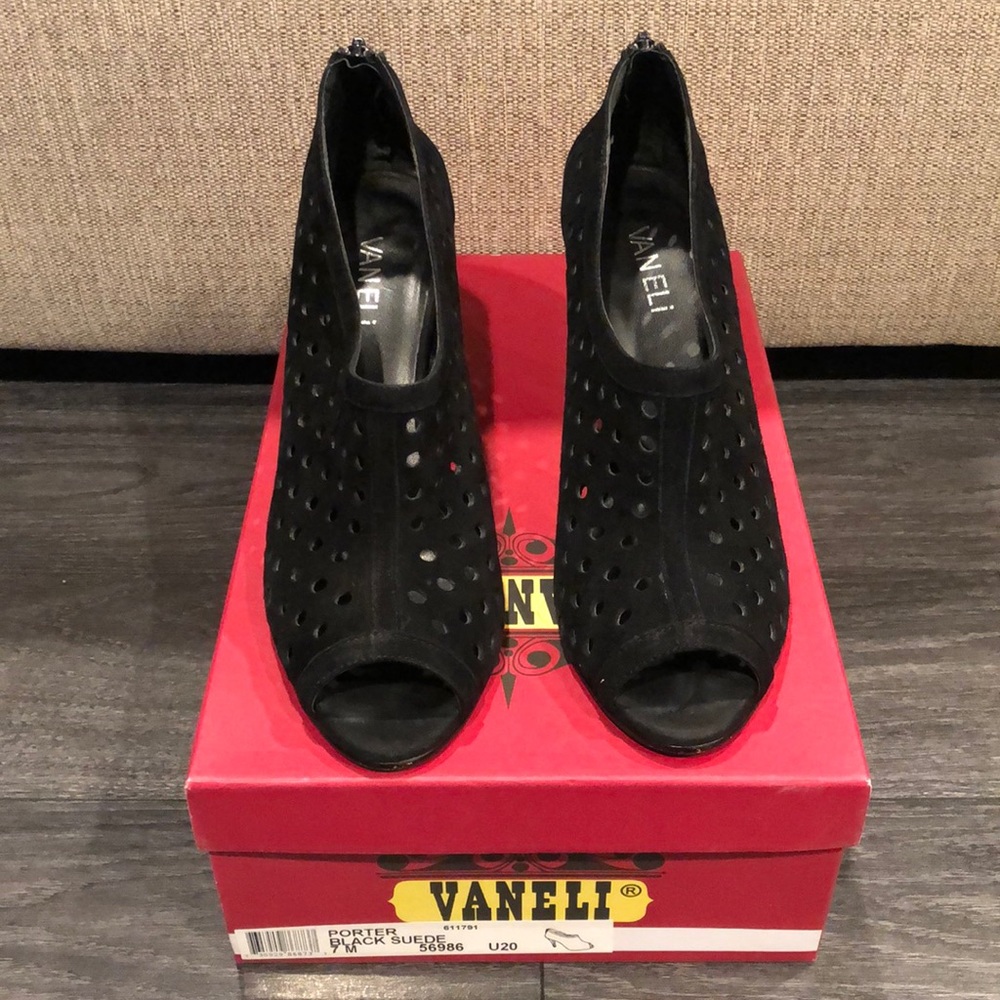 Vaneli Black Suede Porter heels